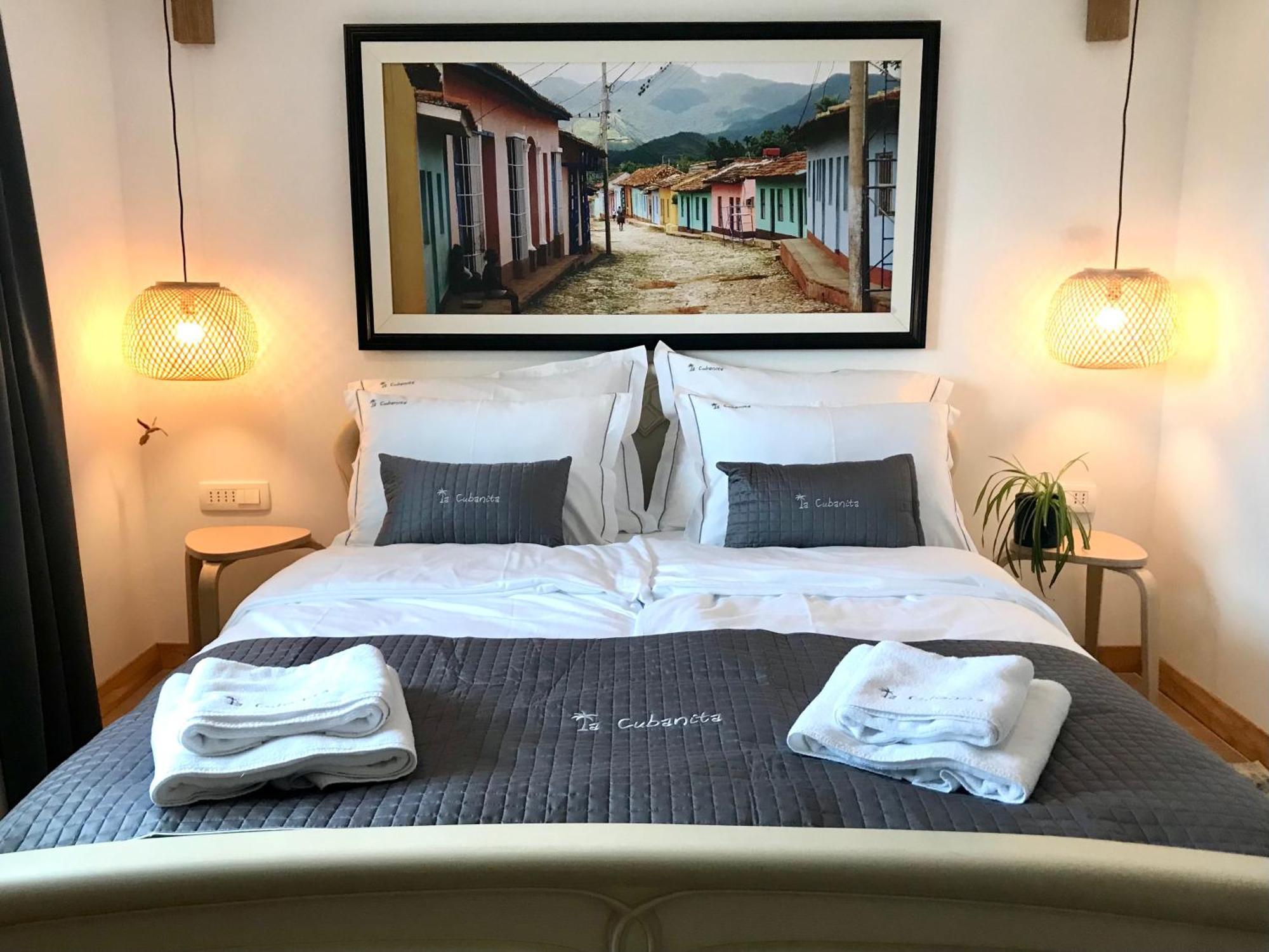 La Cubanita Bed & Breakfast คอจส์โค ภายนอก รูปภาพ